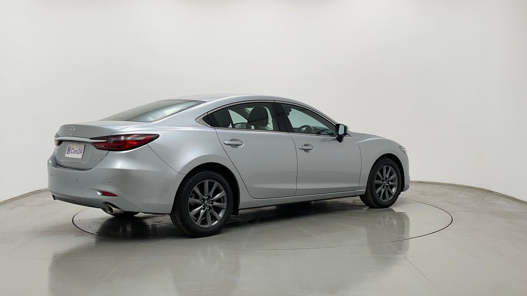 Right Back Diagonal (45- Degree) View