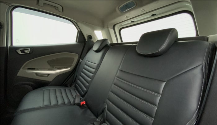 2016 Ford Ecosport 1.5 TITANIUM TI VCT, Petrol, Manual, 23,971 km, Right Side Rear Door Cabin