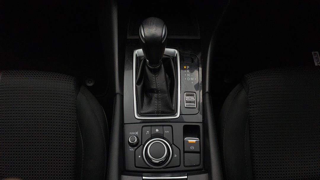 2018 Mazda 3 Maxx Sport, Automatic, 111221 km, Gear Lever 