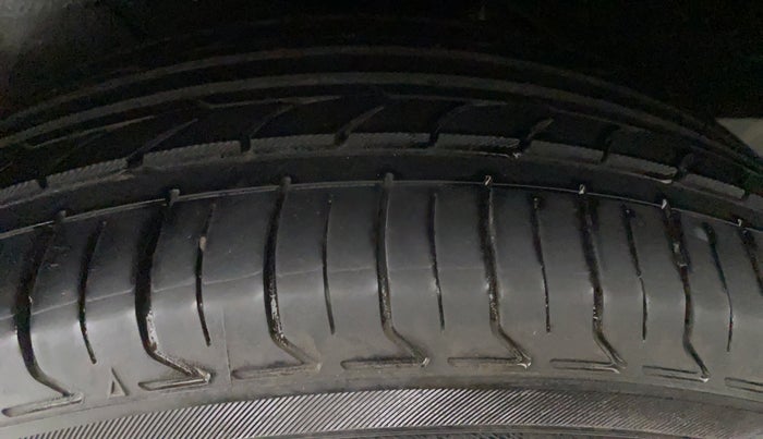 2017 Maruti S Cross ZETA 1.3, Diesel, Manual, 65,275 km, Left Rear Tyre Tread
