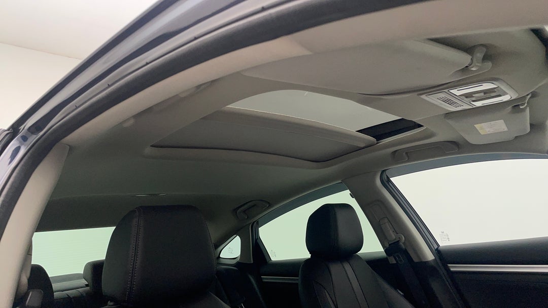 Interior Sunroof/Moonroof