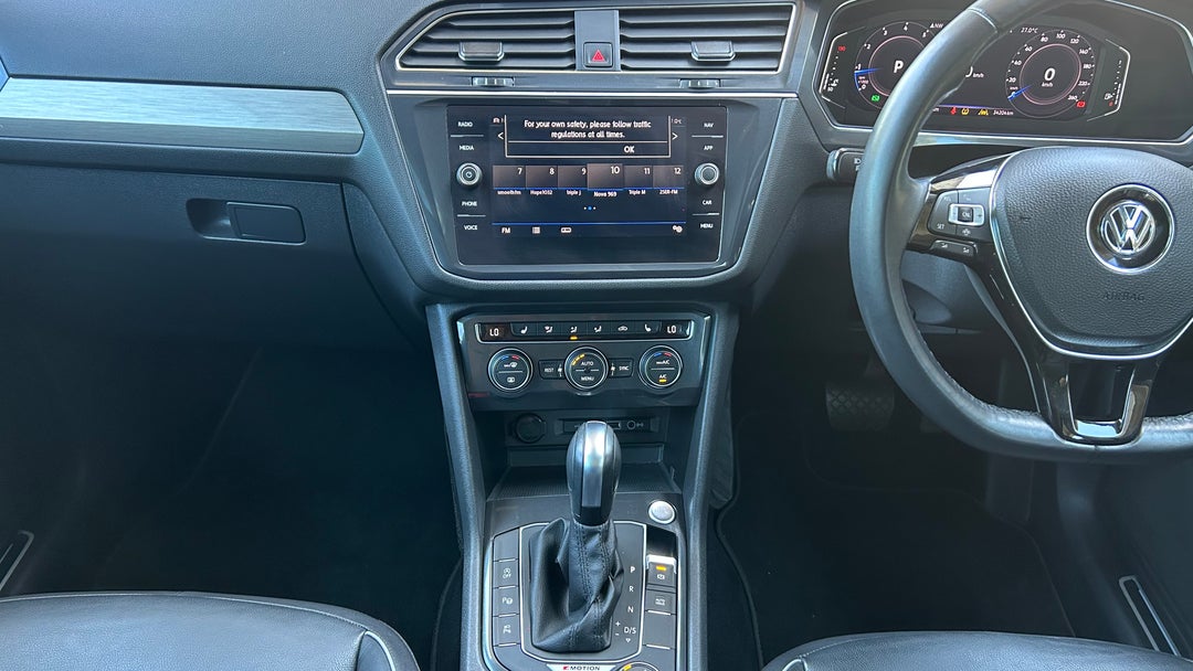 2020 Volkswagen Tiguan Allspace 132 Tsi Comfortline, Automatic, 34204 km, Center Console