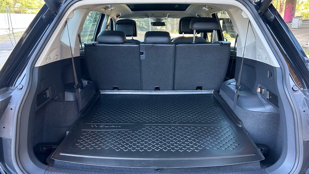 2020 Volkswagen Tiguan Allspace 132 Tsi Comfortline, Automatic, 34204 km, Boot Inside View