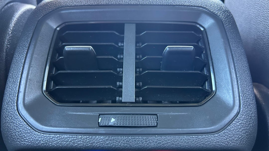 2020 Volkswagen Tiguan Allspace 132 Tsi Comfortline, Automatic, 34204 km, Rear A/C Vent