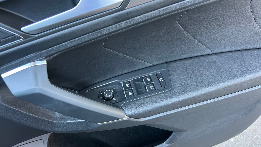 2020 Volkswagen Tiguan Allspace 132 Tsi Comfortline, Automatic, 34204 km, Drivers Side Adjustment Panel