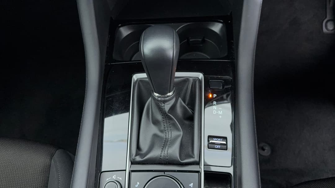 2025 Mazda 3 G20 Pure, Automatic, 11886 km, Gear Lever 