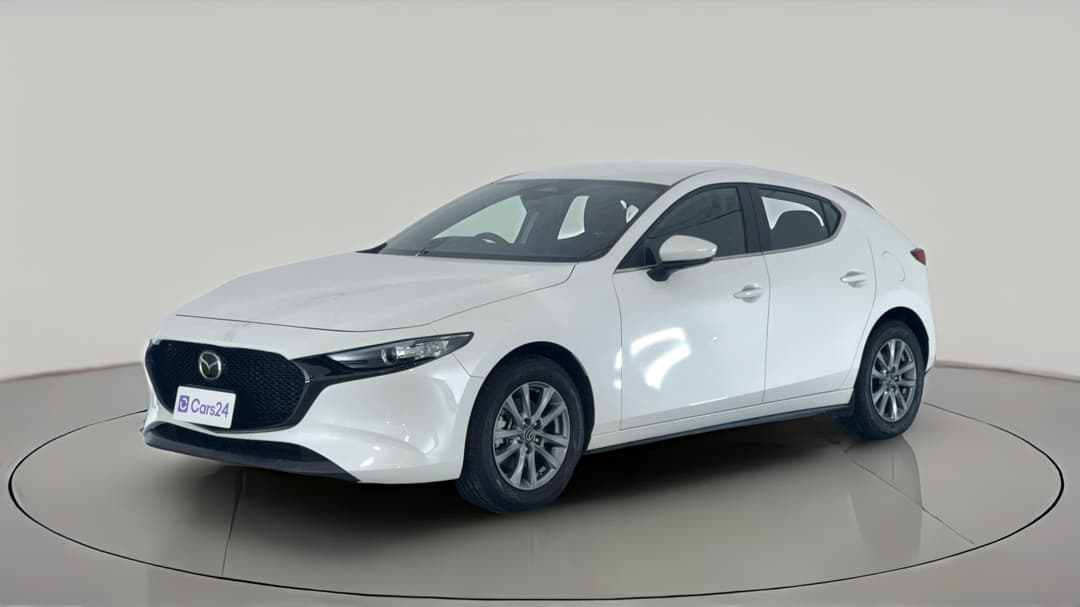 2025 Mazda 3 G20 Pure, Automatic, 11886 km, Left Front Diagonal (45- Degree) View
