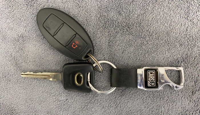 2015 Datsun Go Plus T, Petrol, Manual, 36,773 km, Key Close Up