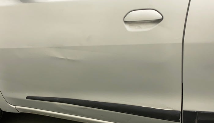 2015 Datsun Go Plus T, Petrol, Manual, 36,773 km, Front passenger door - Slightly dented