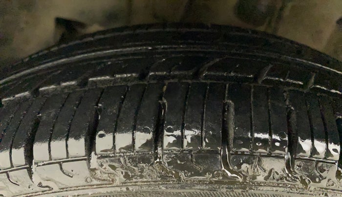 2015 Datsun Go Plus T, Petrol, Manual, 36,773 km, Left Front Tyre Tread
