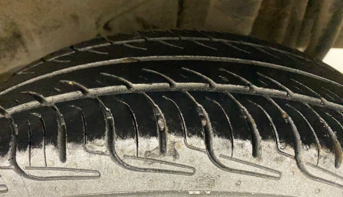 2015 Datsun Go Plus T, Petrol, Manual, 36,773 km, Left Rear Tyre Tread