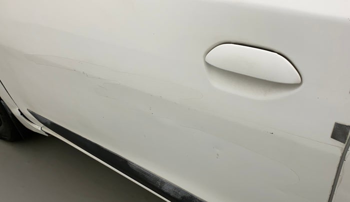 2016 Datsun Go T, Petrol, Manual, 58,962 km, Front passenger door - Minor scratches