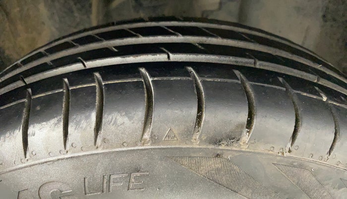 2016 Datsun Go T, Petrol, Manual, 58,962 km, Right Front Tyre Tread