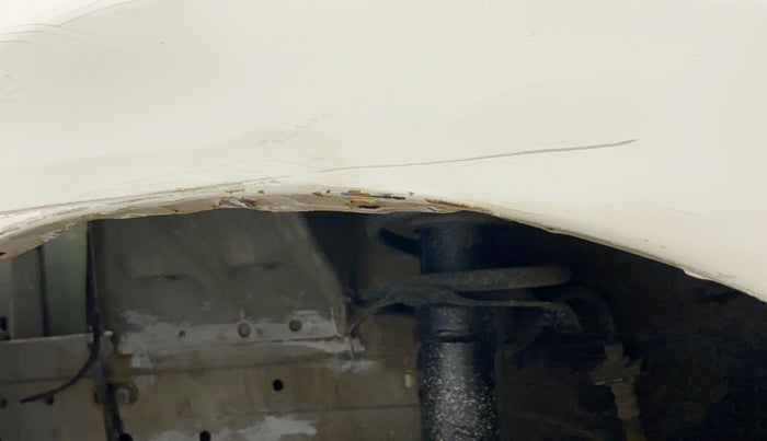 2016 Datsun Go T, Petrol, Manual, 58,962 km, Left fender - Lining missing