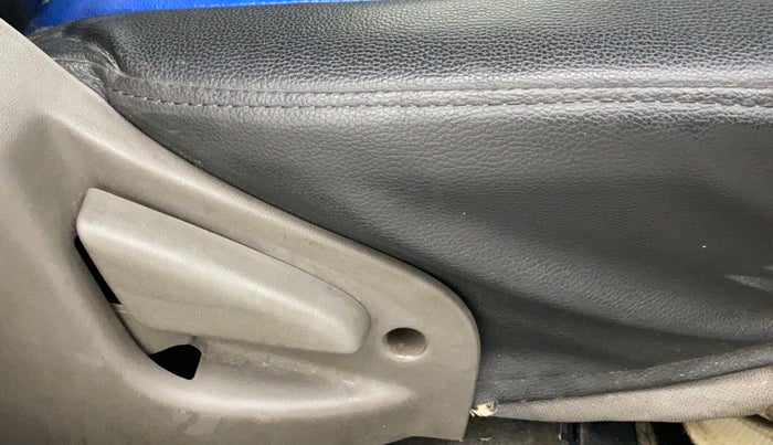 2016 Datsun Go T, Petrol, Manual, 58,962 km, Driver Side Adjustment Panel