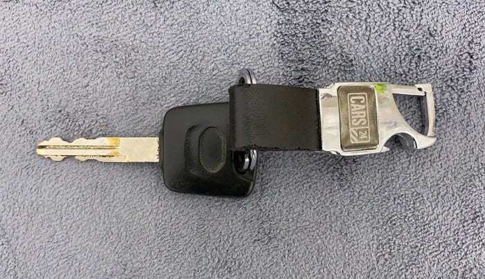 2016 Datsun Go T, Petrol, Manual, 58,962 km, Key Close Up
