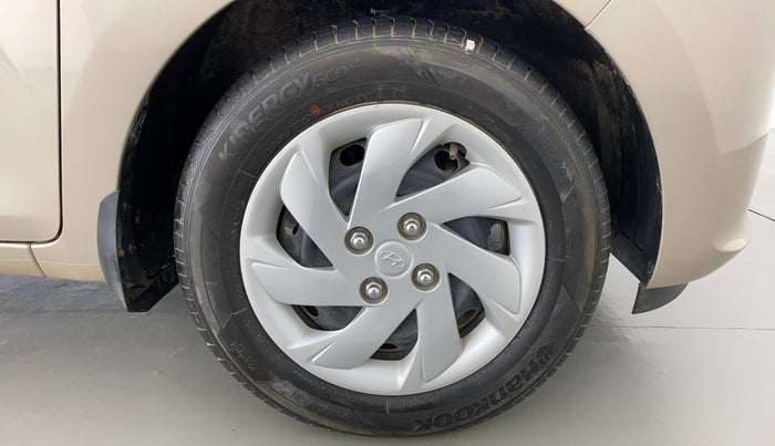 2019 Hyundai NEW SANTRO ASTA 1.1 MT, Petrol, Manual, 12,800 km, Right Front Wheel