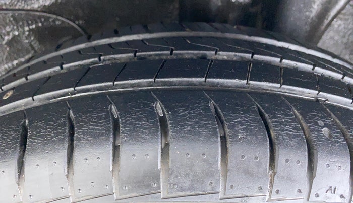 2019 Hyundai NEW SANTRO ASTA 1.1 MT, Petrol, Manual, 12,800 km, Left Rear Tyre Tread