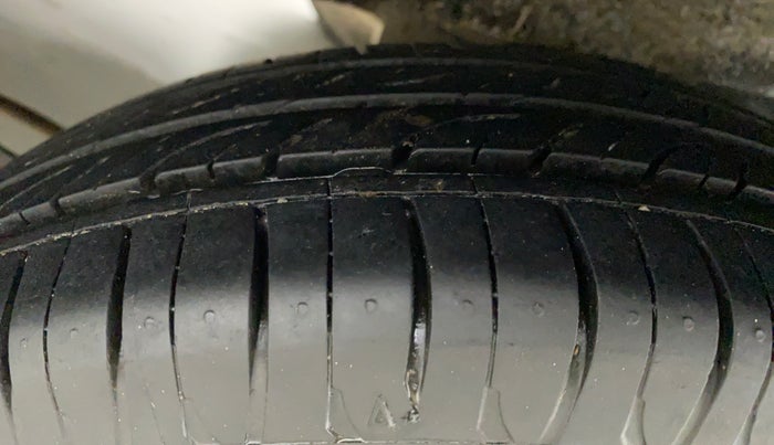 2014 Hyundai Santro Xing GLS, Petrol, Manual, 95,604 km, Left Rear Tyre Tread
