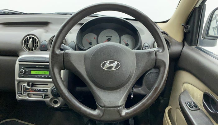 2014 Hyundai Santro Xing GLS, Petrol, Manual, 95,604 km, Steering Wheel Close Up