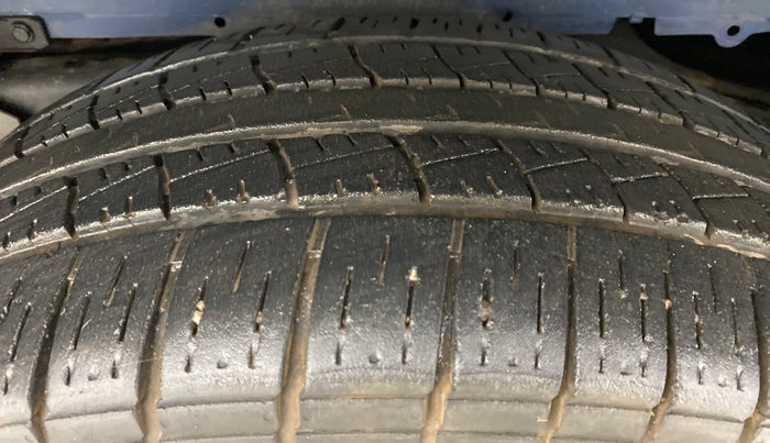 2014 Mahindra Scorpio S10, Diesel, Manual, 71,181 km, Left Rear Tyre Tread