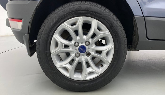 2015 Ford Ecosport 1.5 TITANIUM TI VCT AT, Petrol, Automatic, 72,902 km, Right Rear Wheel
