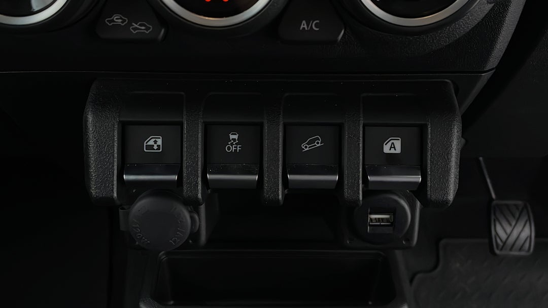 2021 Suzuki Jimny Glx (qld), Manual, 34534 km, Drivers Side Door Panel Controls