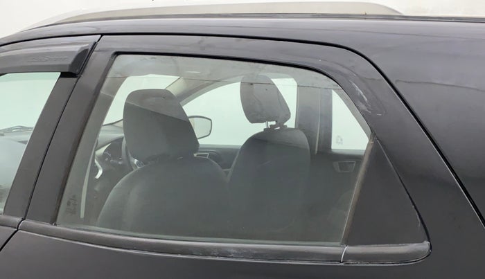 2015 Ford Ecosport TITANIUM 1.0L ECOBOOST, Petrol, Manual, 54,912 km, Rear left door - Door visor damaged