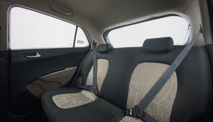 2015 Hyundai Grand i10 ASTA AT 1.2 KAPPA VTVT, Petrol, Automatic, 27,641 km, Right Side Rear Door Cabin View