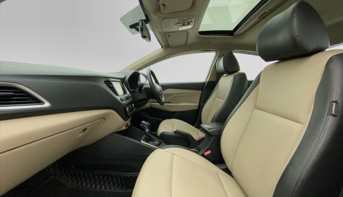 2018 Hyundai Verna 1.6 VTVT SX (O) AT, Petrol, Automatic, 66,078 km, Right Side Front Door Cabin