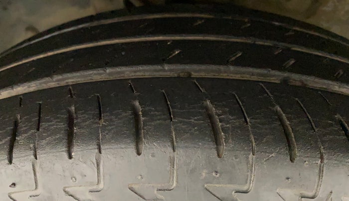 2017 Maruti IGNIS ZETA 1.2 AMT, Petrol, Automatic, 22,456 km, Left Front Tyre Tread