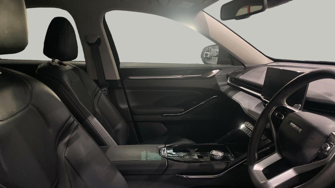 2021 GWM Haval H6 Ultra, Automatic, 78903 km, Right Side Front Door Cabin View