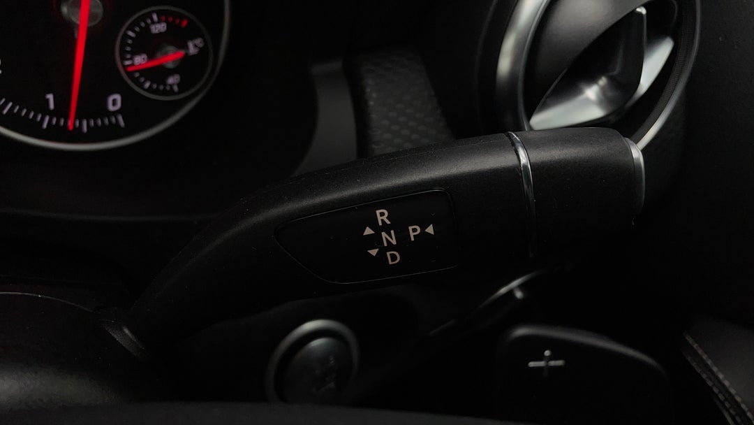 2016 Mercedes-benz A180 A180, Automatic, 107098 km, Gear Lever 