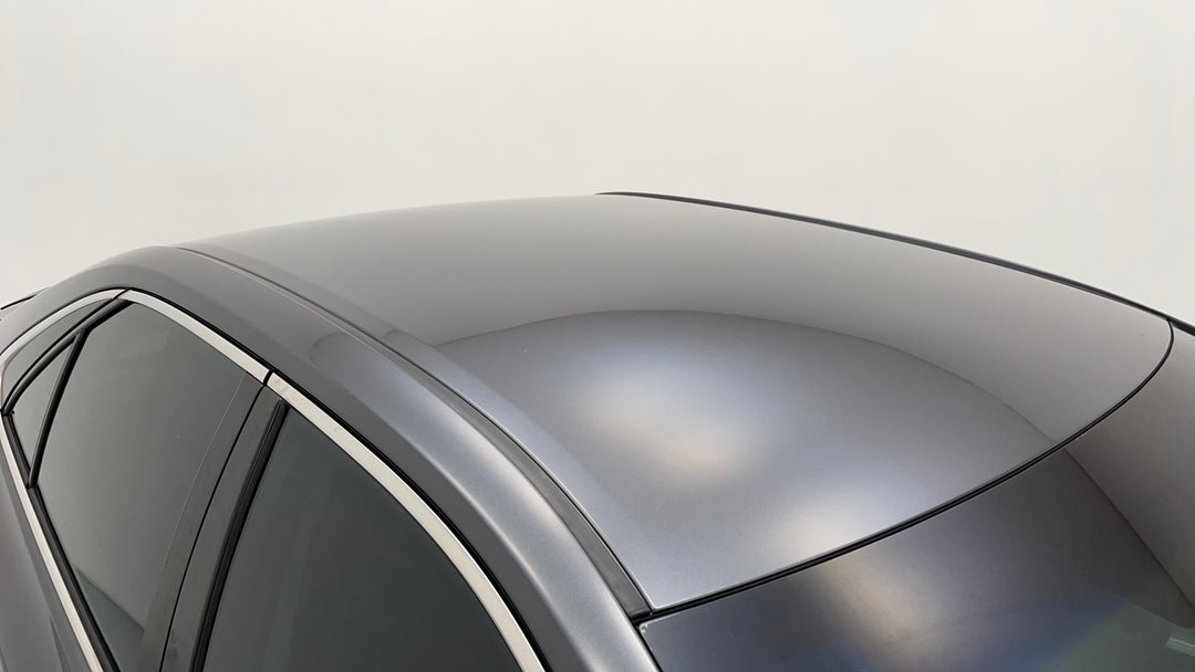 2017 Toyota Camry Rz S.e., Automatic, 81105 km, Roof/Sunroof View