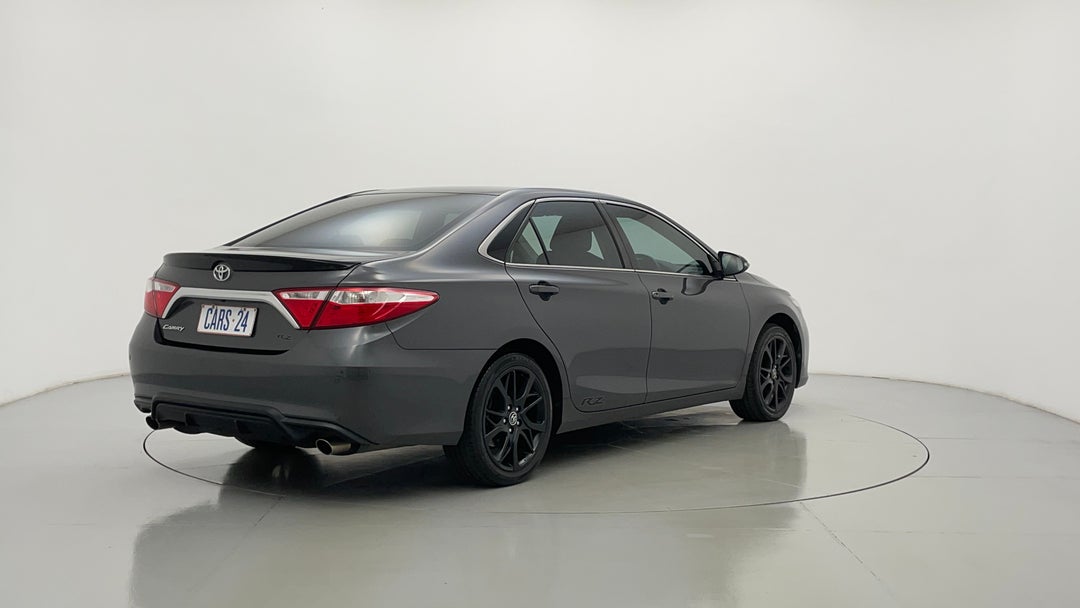 2017 Toyota Camry Rz S.e., Automatic, 81105 km, Right Back Diagonal (45- Degree) View