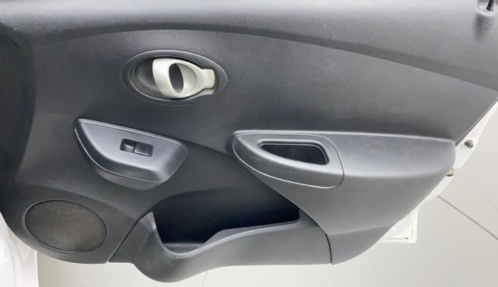 2018 Datsun Go Plus T, Petrol, Manual, 32,117 km, Driver Side Door Panels Control
