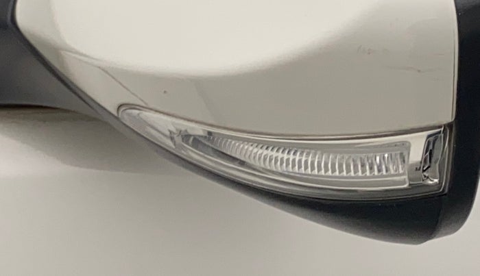 2014 Hyundai Verna FLUIDIC 1.4 CRDI CX, Diesel, Manual, 49,178 km, Left rear-view mirror - Indicator light has minor damage