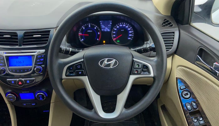 2014 Hyundai Verna FLUIDIC 1.4 CRDI CX, Diesel, Manual, 49,178 km, Steering Wheel Close Up