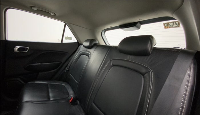 2019 Hyundai VENUE SX PLUS 1.0 TURBO DCT, Petrol, Automatic, 72,579 km, Right Side Rear Door Cabin