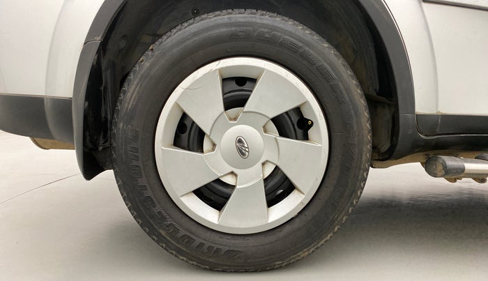 2015 Mahindra XUV500 W6 4X2, Diesel, Manual, 77,326 km, Right Rear Wheel