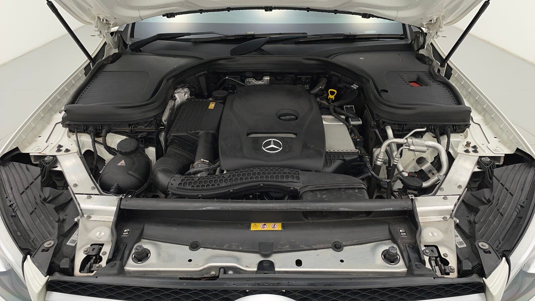 2016 Mercedes-benz GLC 250, Automatic, 84066 km, Open Bonnet (Engine)
