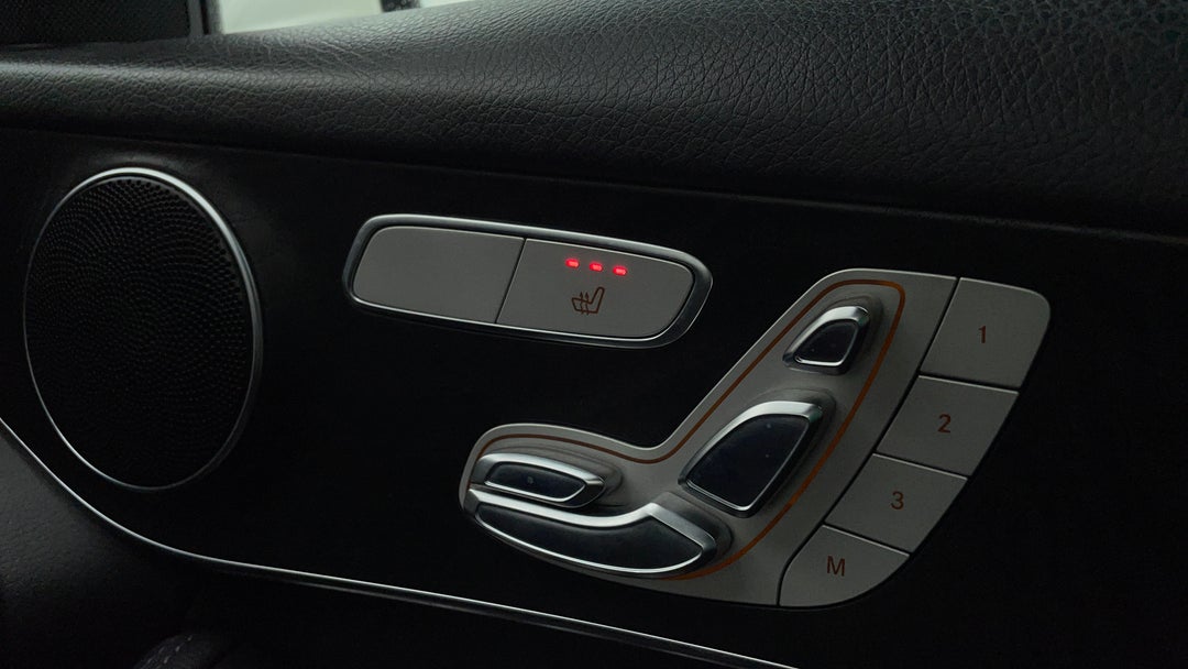 2016 Mercedes-benz GLC 250, Automatic, 84066 km, Ventilated Seats