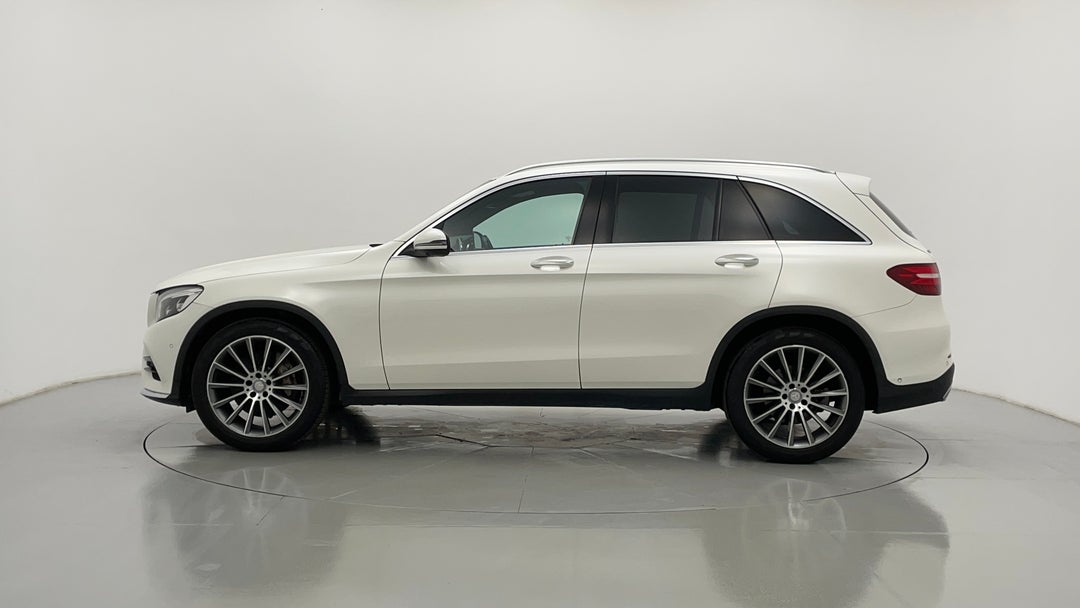 2016 Mercedes-benz GLC 250, Automatic, 84066 km, Left Side View