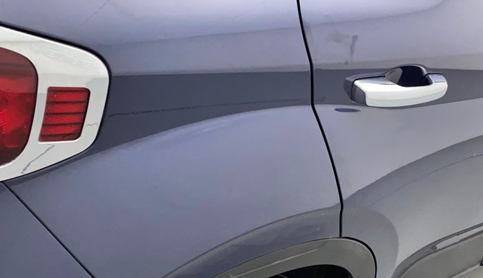 2021 Hyundai VENUE SX PLUS 1.0 TURBO DCT, Petrol, Automatic, 14,586 km, Right quarter panel - Minor scratches