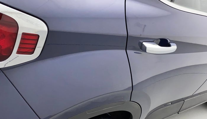 2021 Hyundai VENUE SX PLUS 1.0 TURBO DCT, Petrol, Automatic, 14,586 km, Right quarter panel - Slightly dented