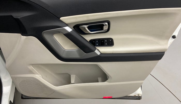 2021 Tata Safari XZA PLUS, Diesel, Automatic, 39,163 km, Driver Side Door Panels Control