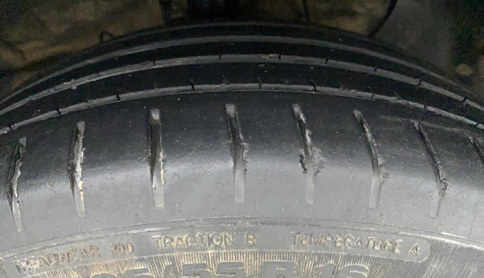 2021 Hyundai Verna SX PETROL MT, Petrol, Manual, 22,228 km, Right Front Tyre Tread