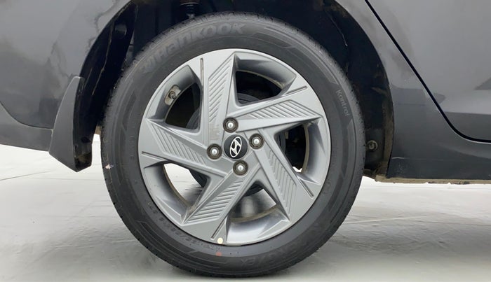 2021 Hyundai Verna SX PETROL MT, Petrol, Manual, 22,228 km, Right Rear Wheel
