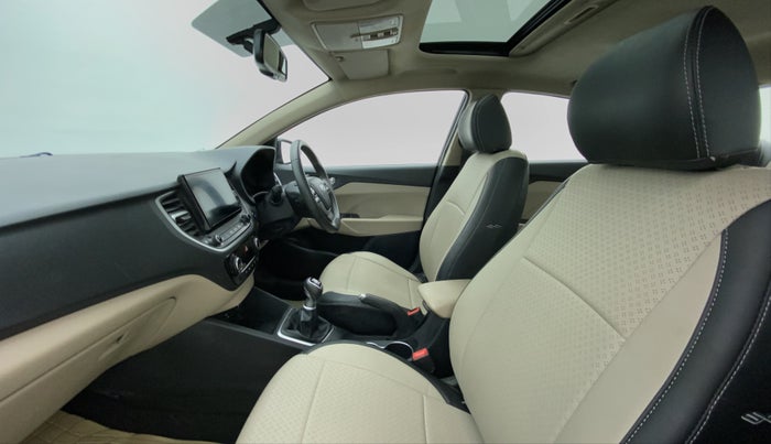 2021 Hyundai Verna SX PETROL MT, Petrol, Manual, 22,228 km, Right Side Front Door Cabin