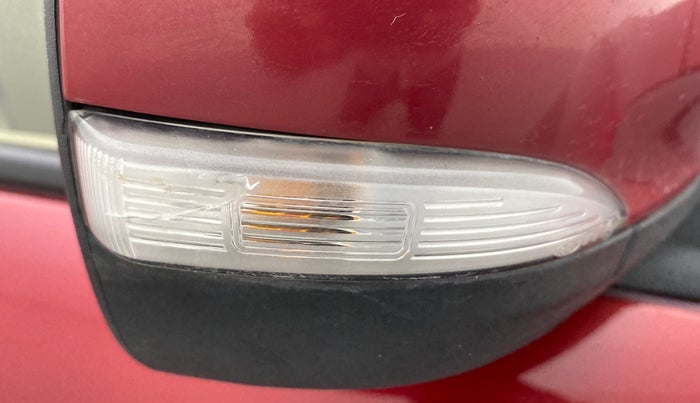 2021 Ford Figo Aspire TITANIUM 1.2 PETROL, Petrol, Manual, 29,246 km, Right rear-view mirror - Indicator light has minor damage
